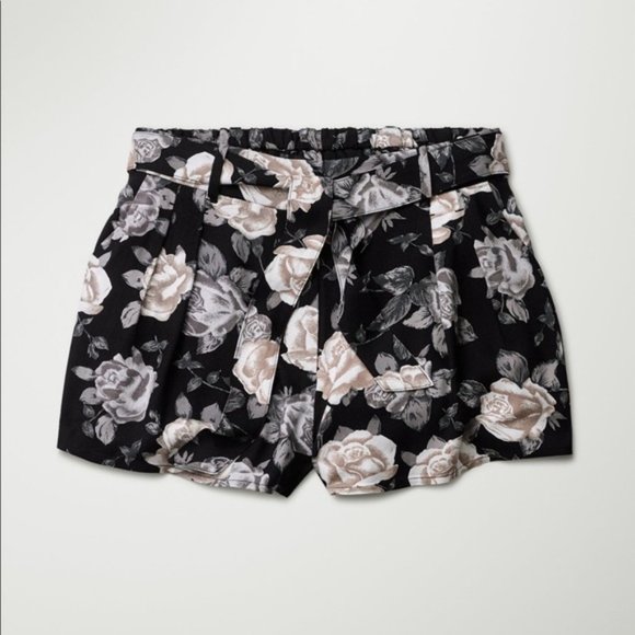 Aritzia Talula Floral Bloomer Shorts with Pockets - Picture 6 of 6